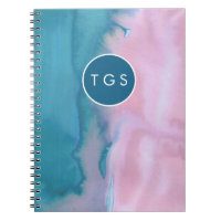 Abstraktes Notebook mit rosa Aquarellfarben