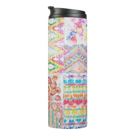 Abstraktes Patchwork, Aquarellmuster gefärbte Kraw Thermosbecher (Nach rechts gedreht)