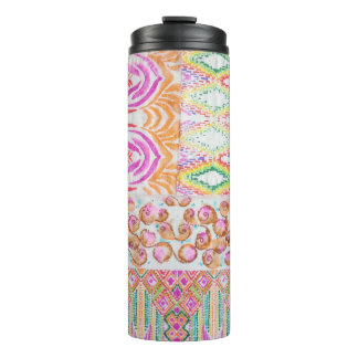Abstraktes Patchwork, Wasserfarbe-Tie-Dye-Muster. Thermosbecher