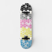 Abstraktes Polygender-Prix-Flag Skateboard (Vorderseite)