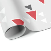 Abstraktes Retro-Dreieck in Rot und Weiß Geschenkpapier (Rolleneckpunkt)