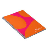 Abstraktes, rosa und orangefarbenes Muster mit Nam Notizblock (Rechte Seite)