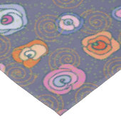 Abstraktes Rosenfeldmuster Tischdecke (Schrägansicht)