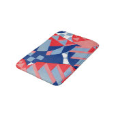 abstraktes Rot und Blau Badematte (Schrägansicht)