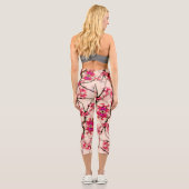 Abstraktes rotes Blumenmuster Nahtloses Muster Capri Leggings (Rückseite)