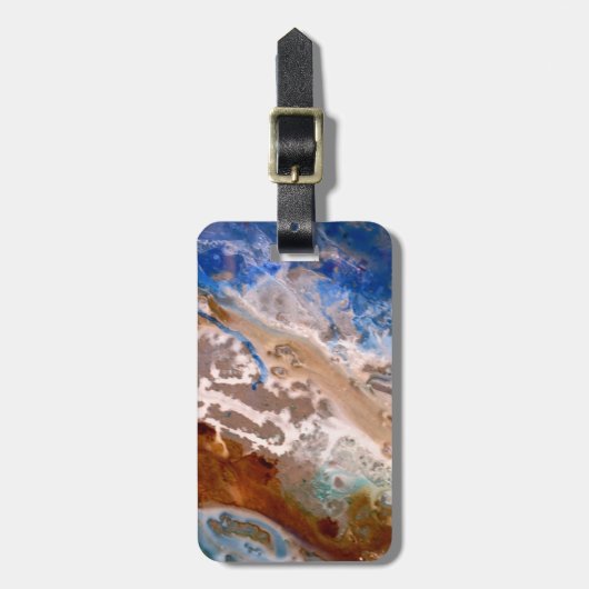 Abstraktes Sandstrandmuster mit Schaumwasser Gepäckanhänger (Vorderseite vertikal)
