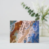 Abstraktes Sandstrandmuster mit Schaumwasser Postkarte (Stehend Vorderseite)