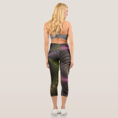 Abstraktes schlankes, buntes 3D-Fraktal Capri Leggings (Rückseite)