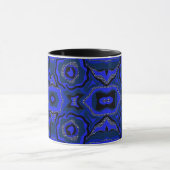 Abstraktes Schwarz- und Indigoblau-Muster. Tasse (Zentrum)