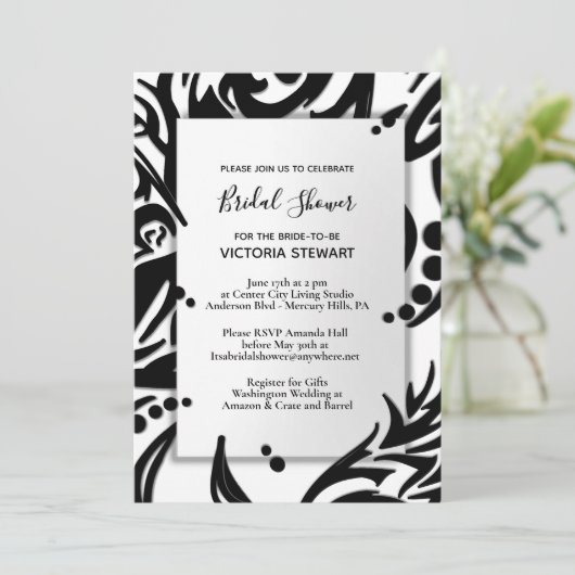 Abstraktes Schwarz-Weiß-Brautparty Einladung (Stehend Vorderseite)