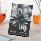 Abstraktes Schwarz-Weiß-Icon für Unternehmen Sockelschild (In Situ)