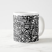 Abstraktes Schwarz-Weiß-Linienmuster Jumbo-Tasse (Vorderseite Rechts)