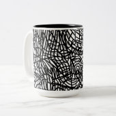 Abstraktes Schwarz-Weiß-Linienmuster Zweifarbige Tasse (Vorderseite Links)