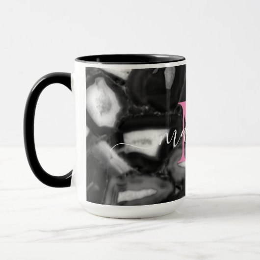 Abstraktes Schwarz-weißes Agating Geode Monogramm Tasse (Links)