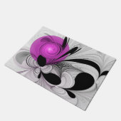 Abstraktes Schwarzes Grau mit Magenta Fraktal Kuns Fußmatte (Schrägansicht)
