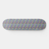 Abstraktes Spring Crocus Skateboard (Horizontal)