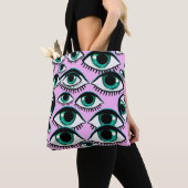 Abstraktes Symbol für das Bergauge Tasche (Von Nahem)