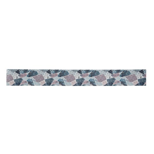Abstraktes Terrazzo-Design von Blau und Mauve Satinband (Vorderseite)