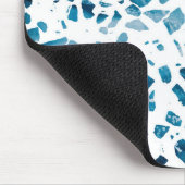 Abstraktes Terrazzo Mosaic Navy & Light Blue Muste Mousepad (Ecke)