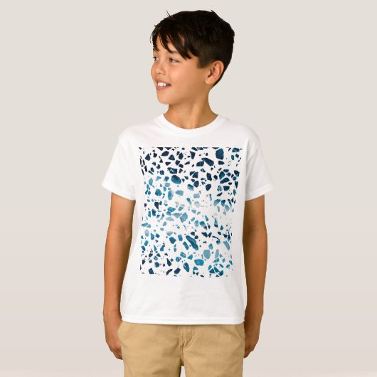 Abstraktes Terrazzo Mosaic Navy & Light Blue Muste T-Shirt (Vorne ganz)