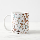 Abstraktes Terrazzo Mosaic Rust Brown & Blue Muste Kaffeetasse (Links)