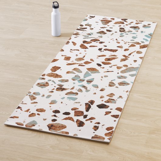 Abstraktes Terrazzo Mosaic Rust Brown & Blue Muste Yogamatte (Beispiel)