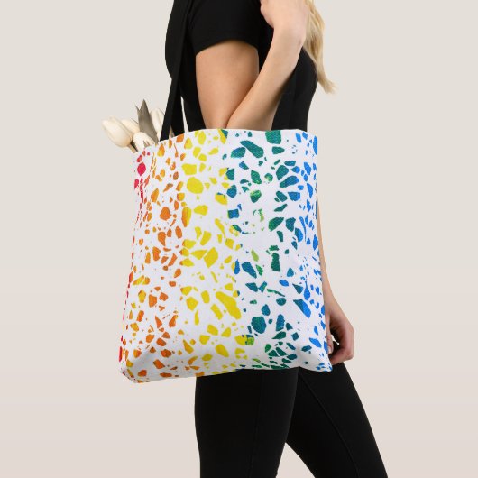 Abstraktes Terrazzo-Mosaik-Rainbow-Muster Tasche (Von Nahem)