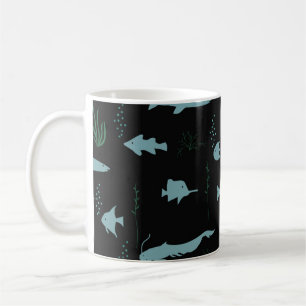 Abstraktes Unterwassermuster mit Fischen und Algen Kaffeetasse
