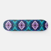 Abstraktes Zigzag Muster Geometric Kaleidoskop Gem Skateboard (Horizontal)