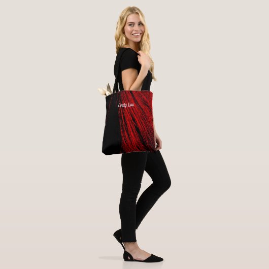 Abstraktes Zitat aus dem Rotpferd Tasche (Am Model)