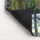 Absturz von Bridal Veil Falls, OR Mousepad (Ecke)