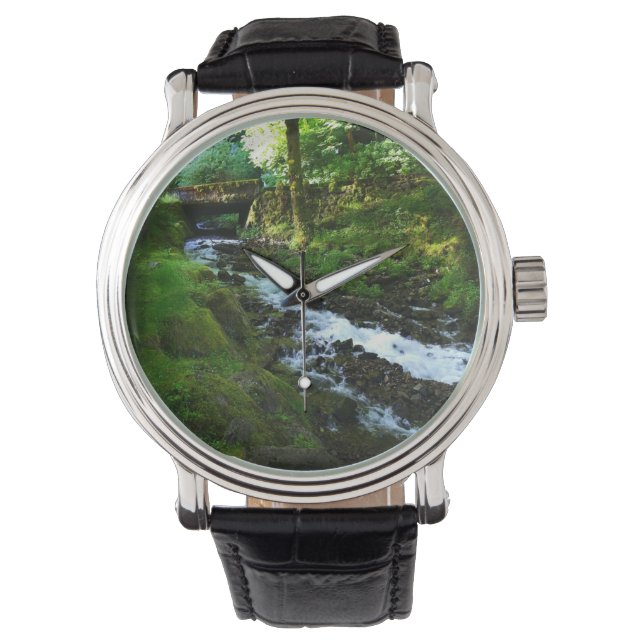 Absturz von Wahkeena Falls, OR Armbanduhr (Vorderseite)