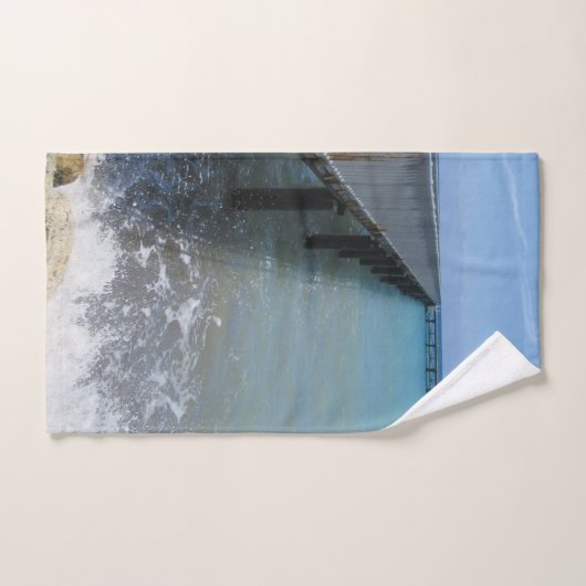 Abstürzen von Wellen auf Wharf-Design Badhandtuch Set (Handtuch)