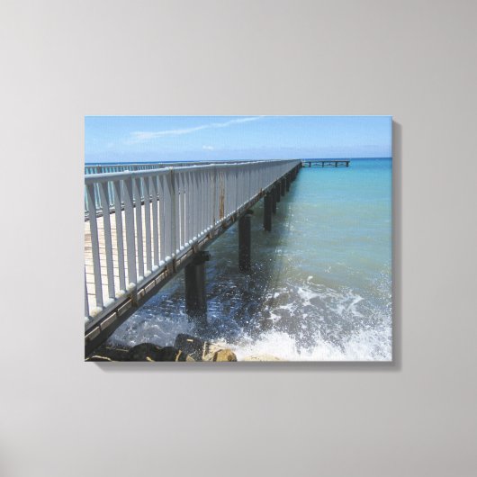 Abstürzen von Wellen auf Wharf-Design Leinwanddruck (Vorderseite)