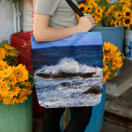 Absturzwelle auf der Rock Formation Tote Bag Tasche