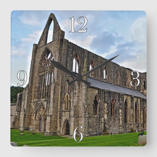 Abtei ancient Tintern, Zisterzienserkloster, Wales Quadratische Wanduhr (Vorderseite)