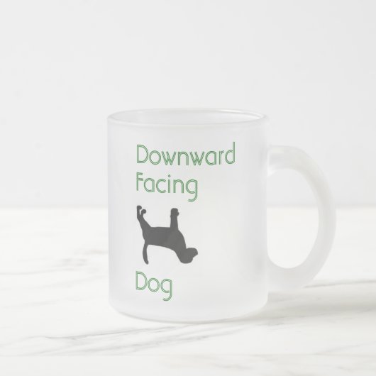Abwärtsgerichtete Hundefreier raum Tasse 10oz oder (Rechts)
