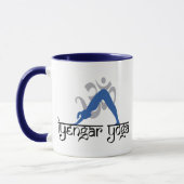 Abwärtsgerichtetes HundIyengar Yoga Tasse (Links)