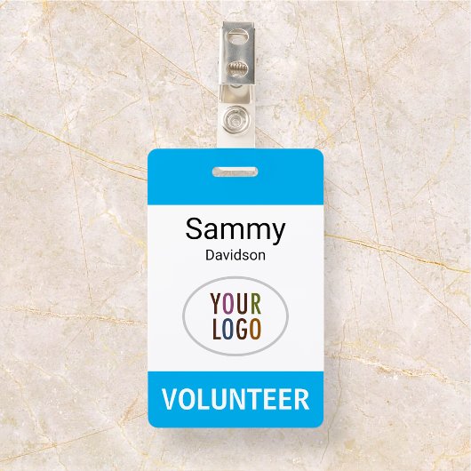 Abzeichen für den Kunststoffnamen mit dem Clip-Log Ausweis