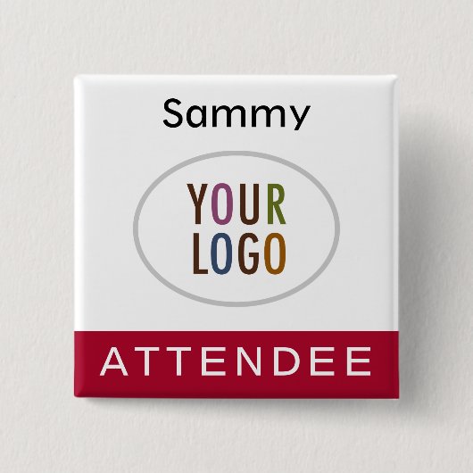 Abzeichen mit Namen der Teilnehmer mit dunkelroten Button (Vorderseite)