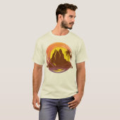 Abzeichen mit tropischer Vulkanlandschaft und Palm T-Shirt (Vorne ganz)