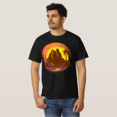Abzeichen mit tropischer Vulkanlandschaft und Palm T-Shirt (Vorne ganz)