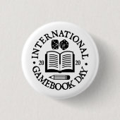 Abzeichen zum Internationalen Gamebook Day Button (Vorderseite)