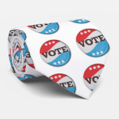 Abzeichen zur Retro-Abstimmung Krawatte (Gerollt)