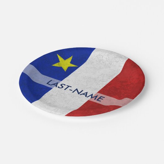 Acadian Flag Surname Distressed Grunge Personalize Pappteller (Schrägansicht)