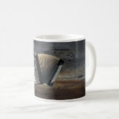 Accordion ~ Musical Scale ~ Barnwood Background Kaffeetasse (VorderseiteRechts)