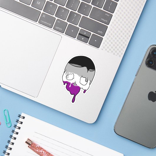 Ace Pride Driving Skull Aufkleber (Laptop mit iPhone)