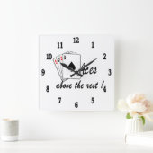 Aces oberhalb der Erholung White Quadratische Wanduhr (Zuhause)