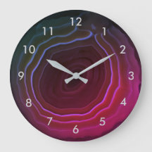 Achatscheiberosa-Steinuhr mit Zahlen