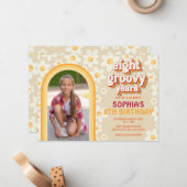 Acht Groovys 8. Geburtstag Foto Einladung | (Vorderseite/Rückseite Beispiel)